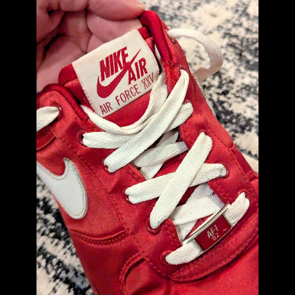 Nike Air force XXV women’s Size 7 Red Satin RARE ‘82- GOOD CONDITION - Picture 7 of 10
